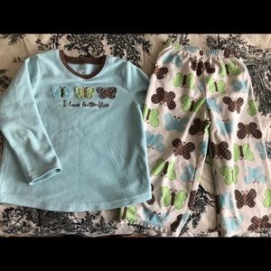 Lovely Carter’s butterfly pajamas 3T